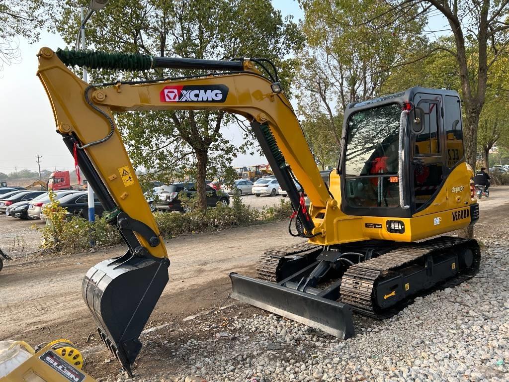 XCMG XE60DA Midi excavators  7t - 12t