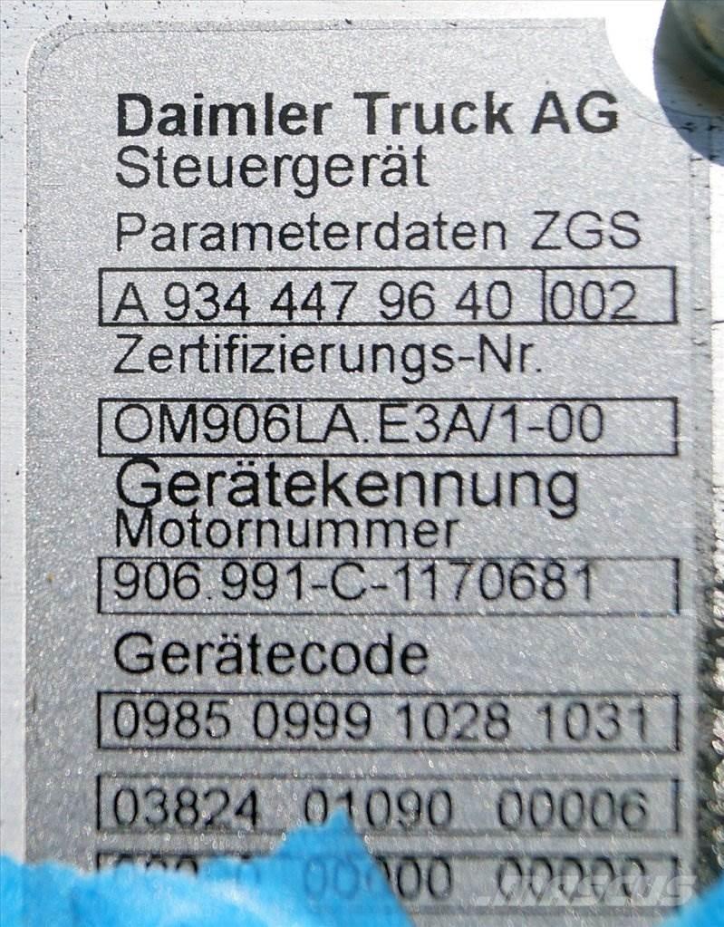 Daimler AG OM906LA Engines