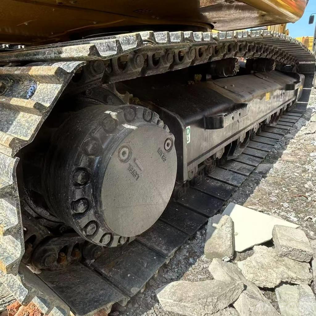 CAT 326D2L Crawler excavators
