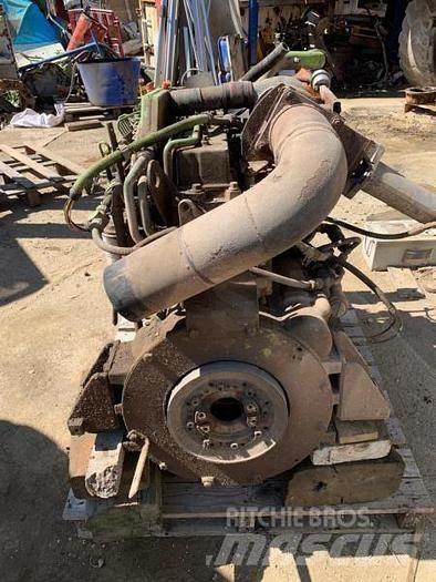 Cummins 6CTA .9 Engines