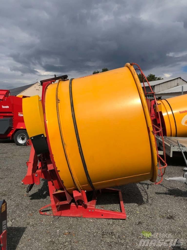 TEAGLE TOMAHAWK 5050 Bale shredders, cutters and unrollers