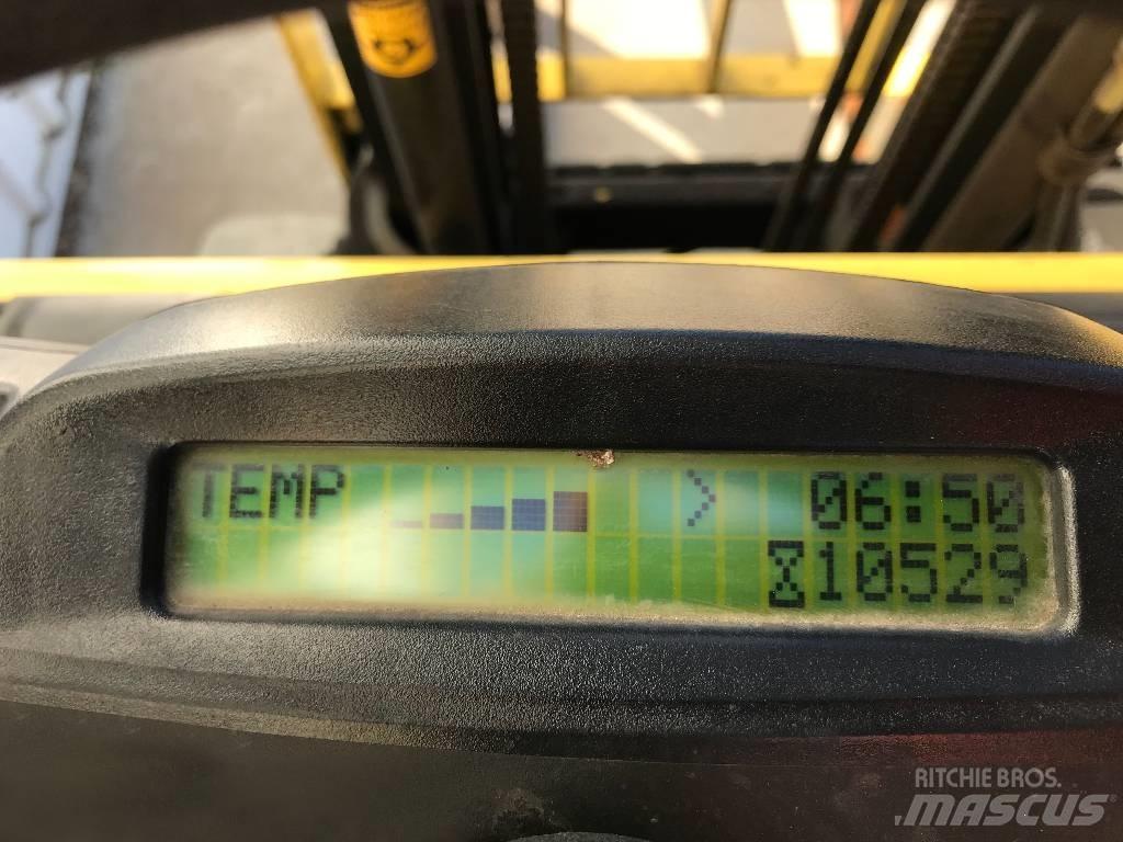 Hyster S155FT LPG trucks