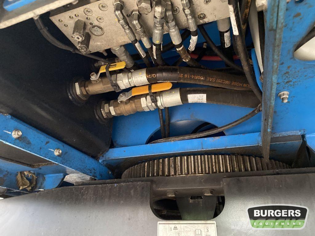 Genie Z62 40 Articulated boom lifts