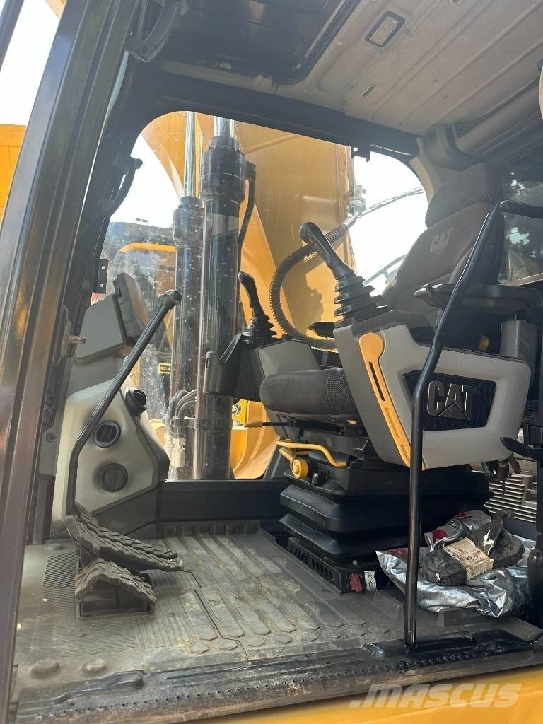 CAT CAT320GC Midi excavators  7t - 12t