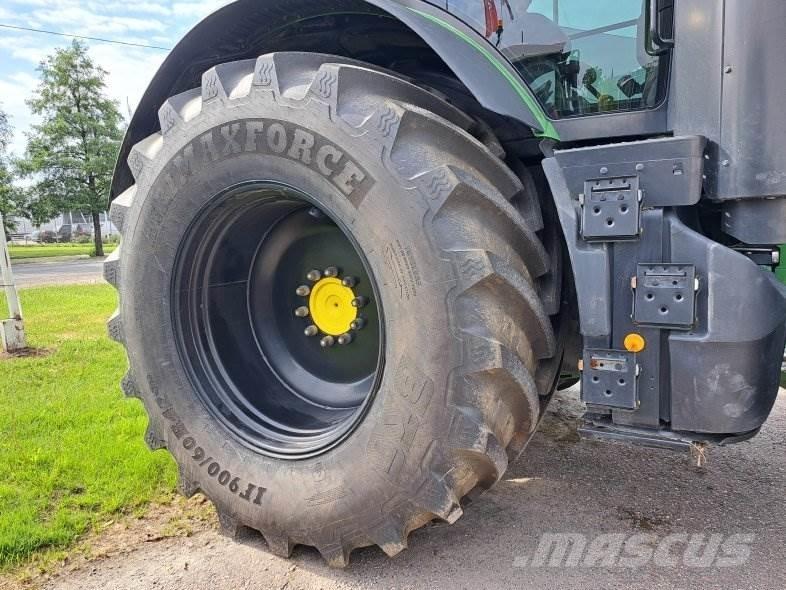 John Deere 7310 R Tractors