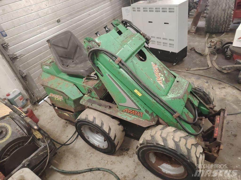Avant 320 Multi purpose loaders