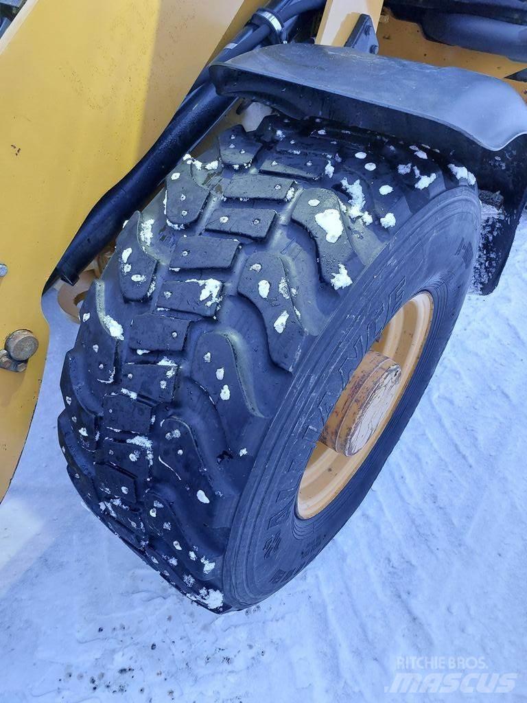 CAT 906H Agriculture - Others