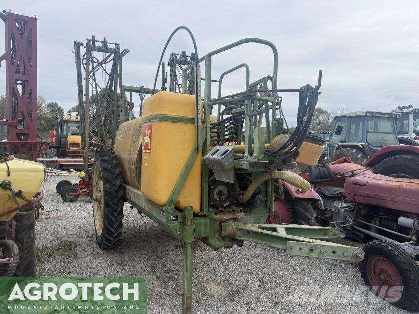Amazone UG 2200 Tractors