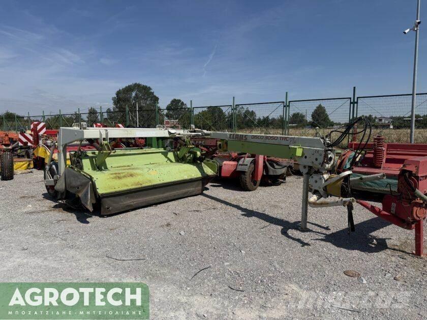 CLAAS DISCO 3050 TRC+ Tractors
