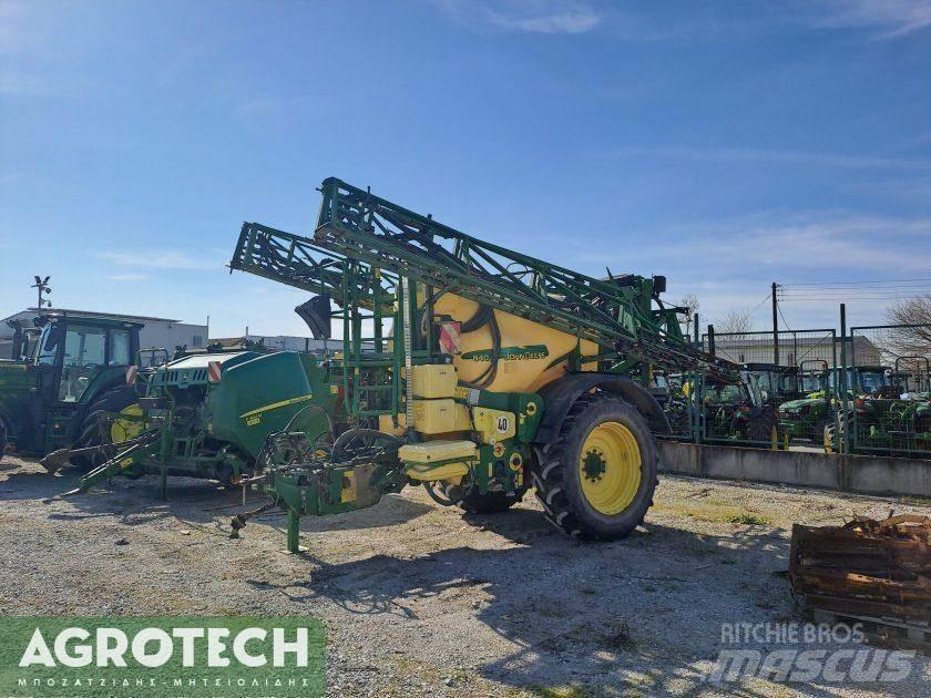 John Deere 840i Tractors