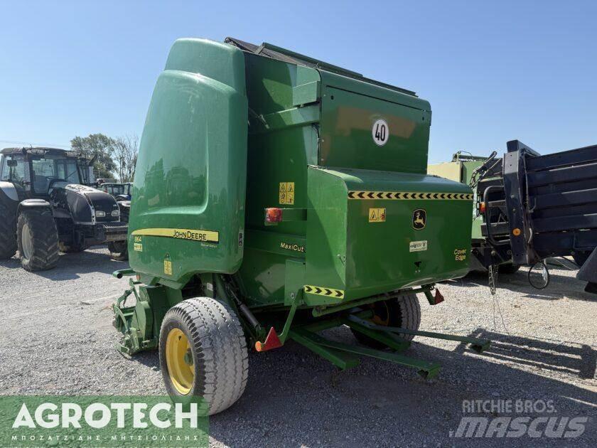 John Deere 864 Round balers