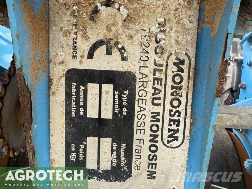 Monosem NG PLUS 4 Tractors