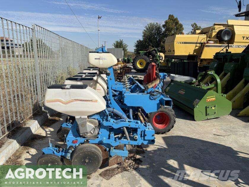 Monosem NG Plus 4M Tractors