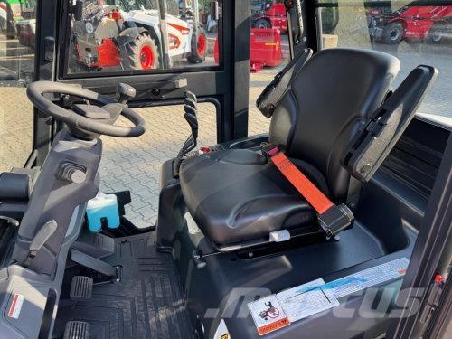 Bobcat D 35 NXS Diesel trucks