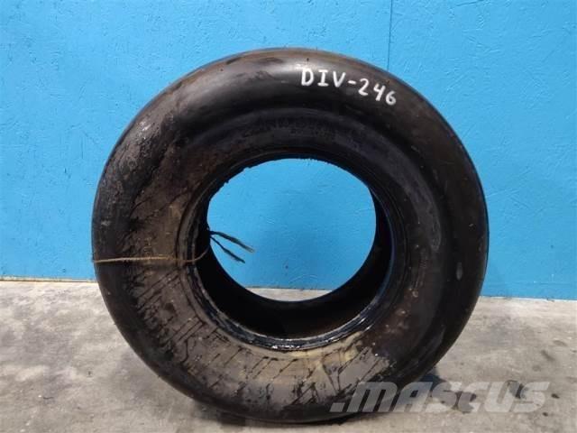  14 11L-14 Tyres, wheels and rims