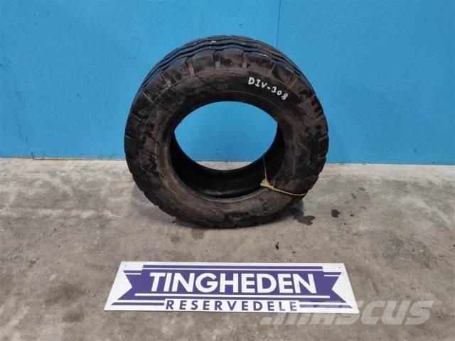  16 10,5/65-16 Tyres, wheels and rims