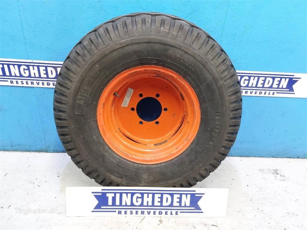  20 16.0/70-20 Tyres, wheels and rims