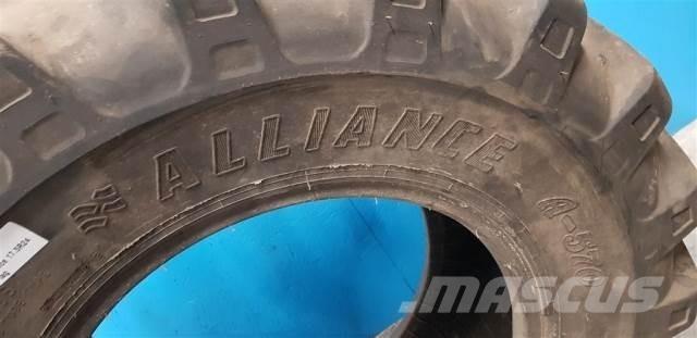  24 17.5R24 Tyres, wheels and rims
