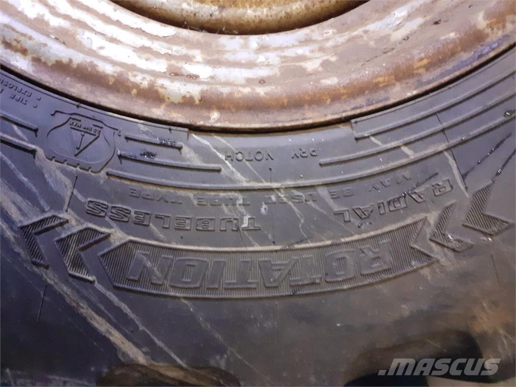  24 460/70R24 Tyres, wheels and rims