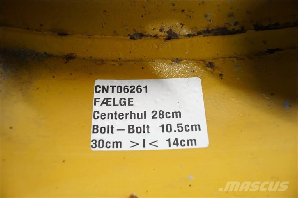  24 DW16LX24 Tyres, wheels and rims
