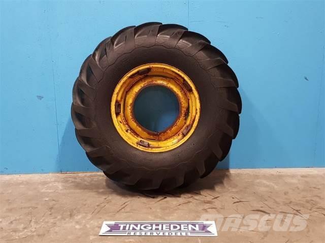  26 18.4-26 Tyres, wheels and rims