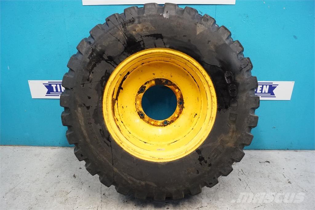  28 440/80R28 Tyres, wheels and rims