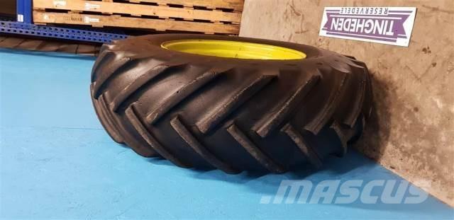  30 18.4-30 Tyres, wheels and rims