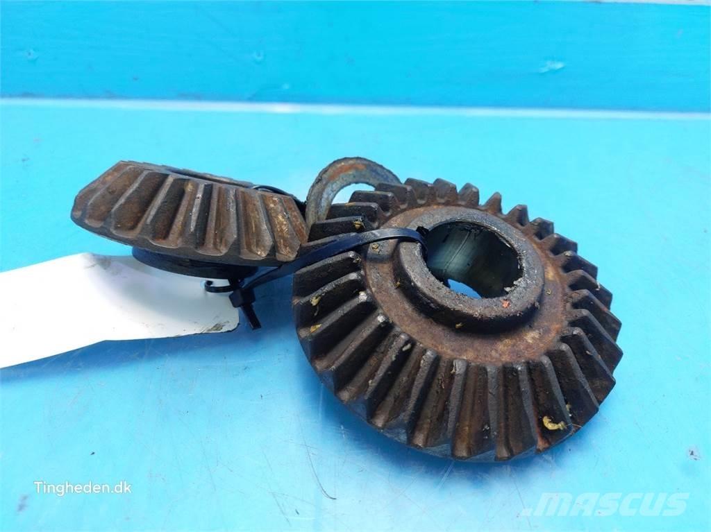 CASE 1460 Combine harvester accessories