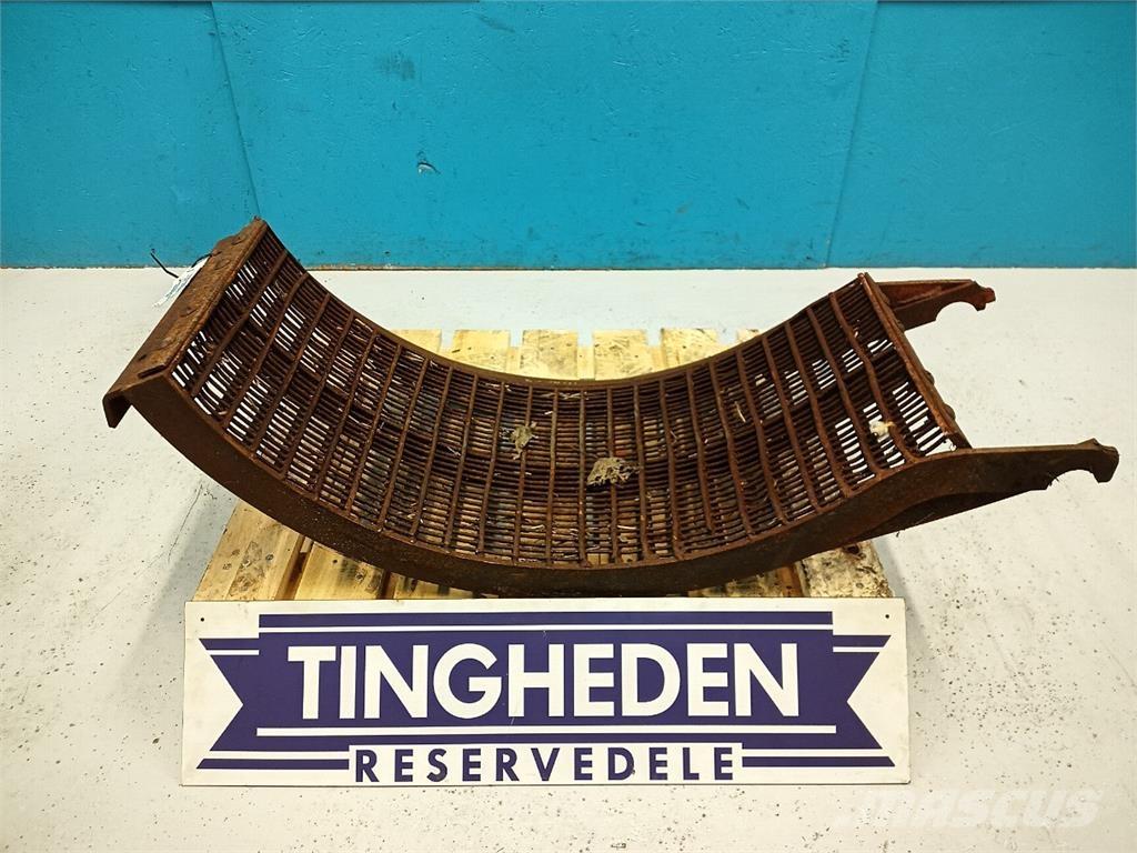 CASE 1480 Combine harvester accessories