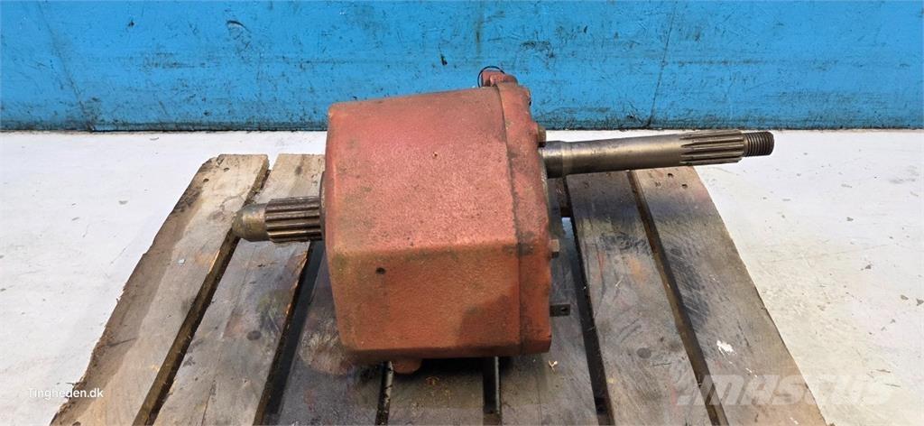 CASE 1620 Transmission