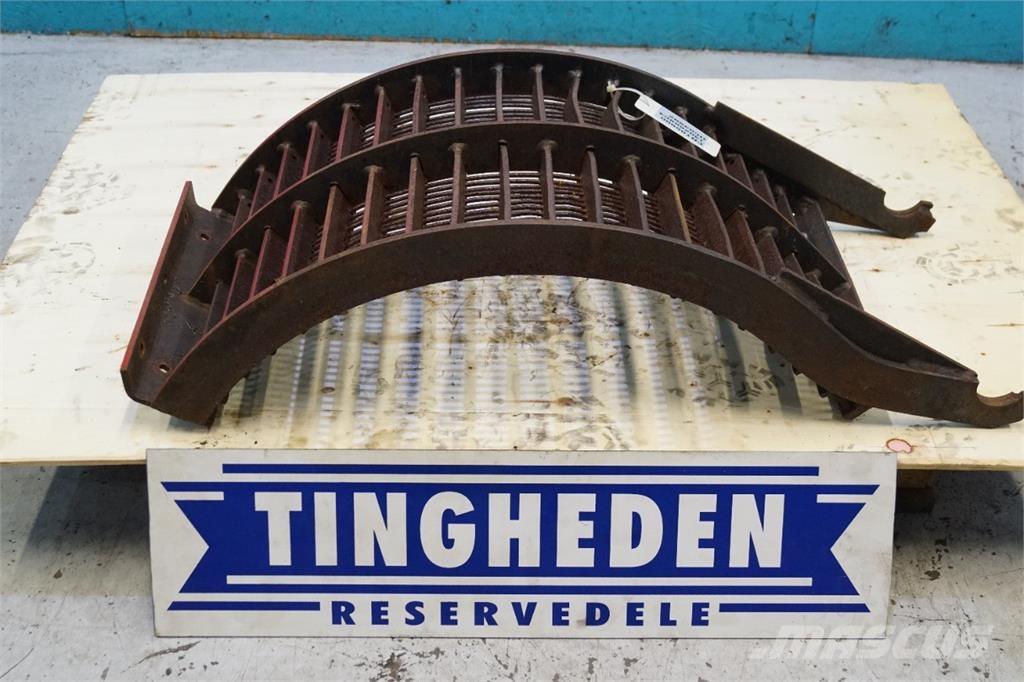 CASE 1640 Combine harvester accessories