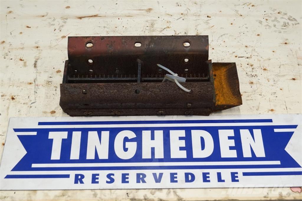 CASE 1640 Combine harvester accessories