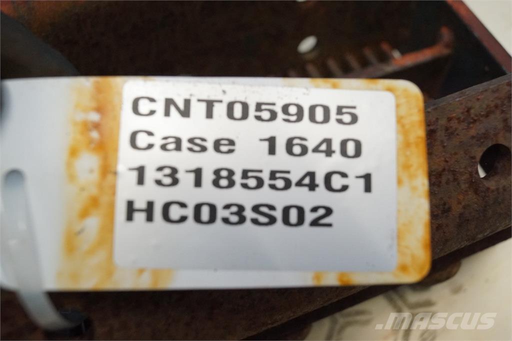 CASE 1640 Combine harvester accessories