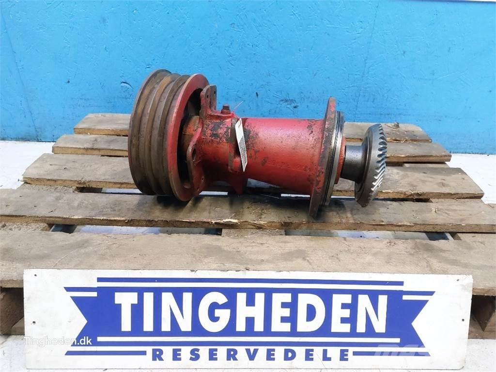 CASE 1660 Transmission
