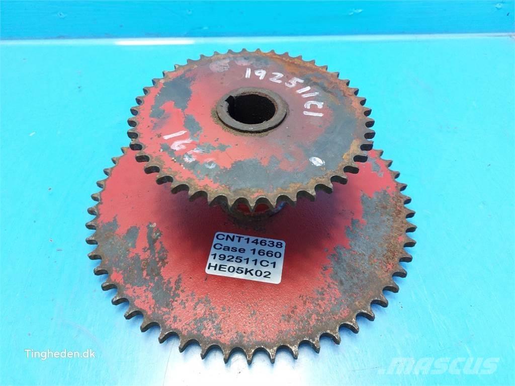 CASE 1660 Combine harvester accessories