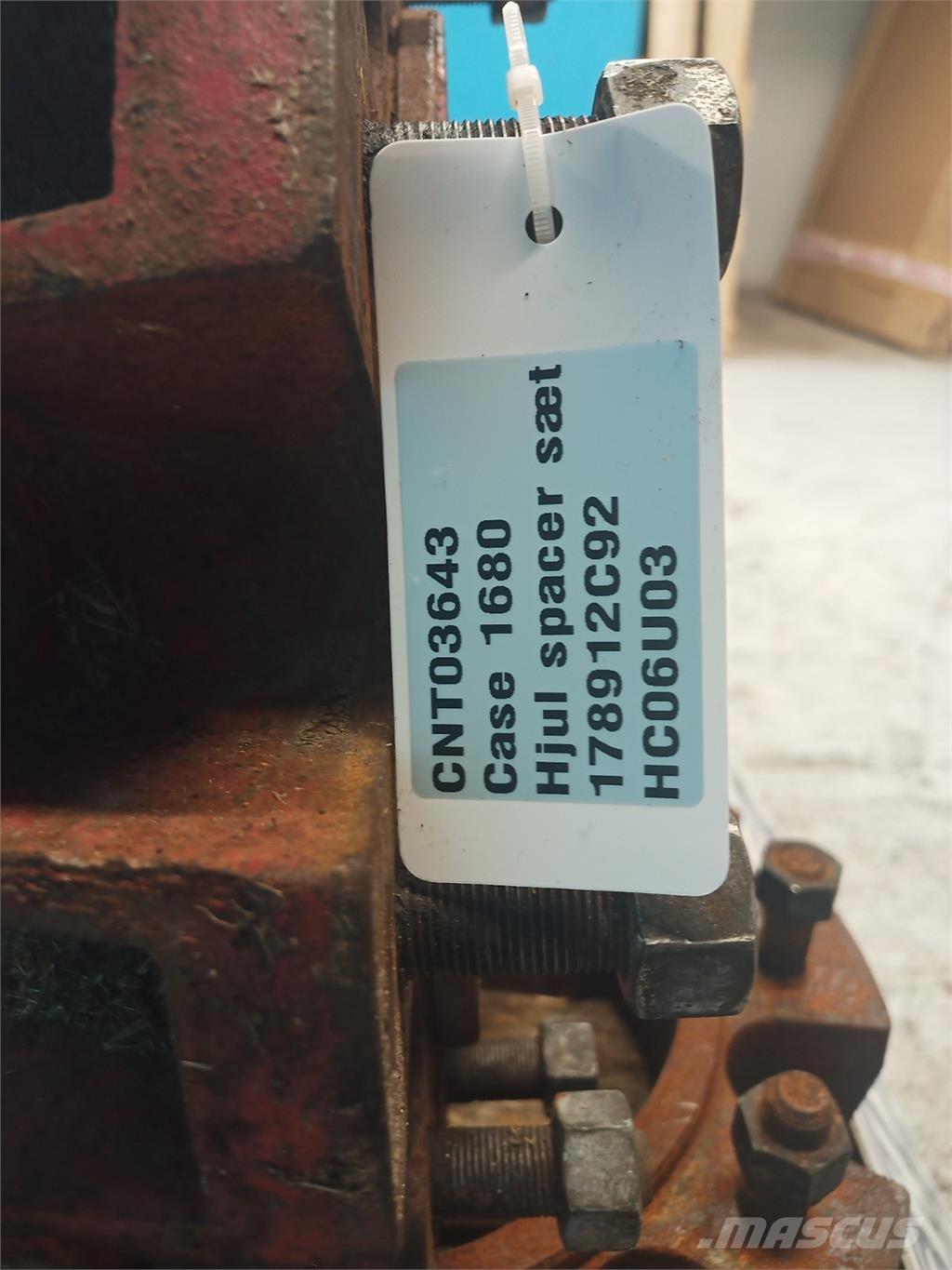 CASE 1680 Combine harvester accessories