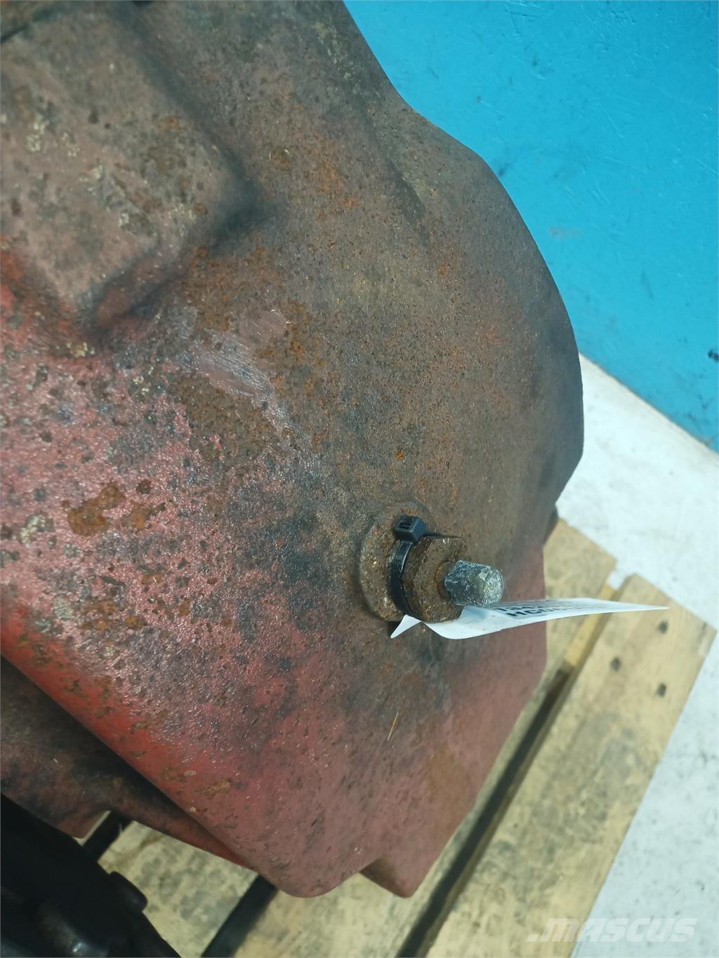 CASE 1680 Combine harvester accessories