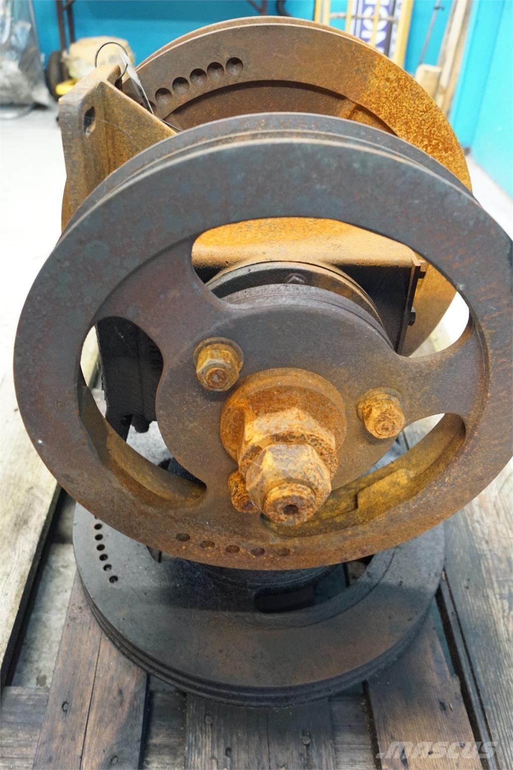 CASE 1680 Transmission