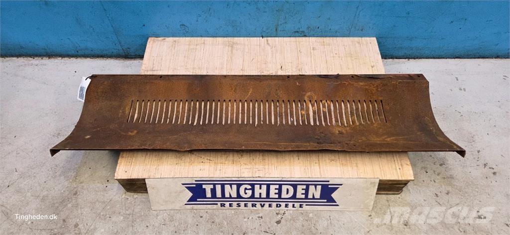 CASE 1680 Combine harvester accessories