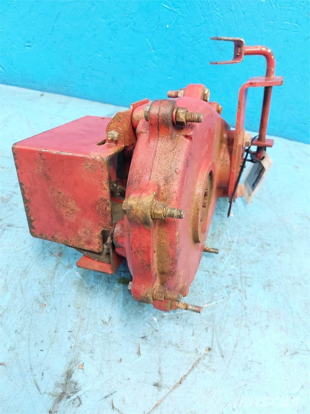 CASE 2388 Transmission