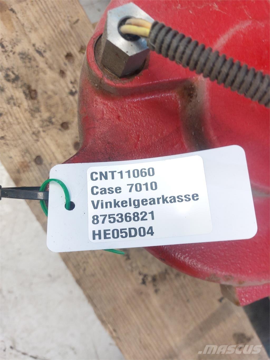 CASE 7010 Transmission
