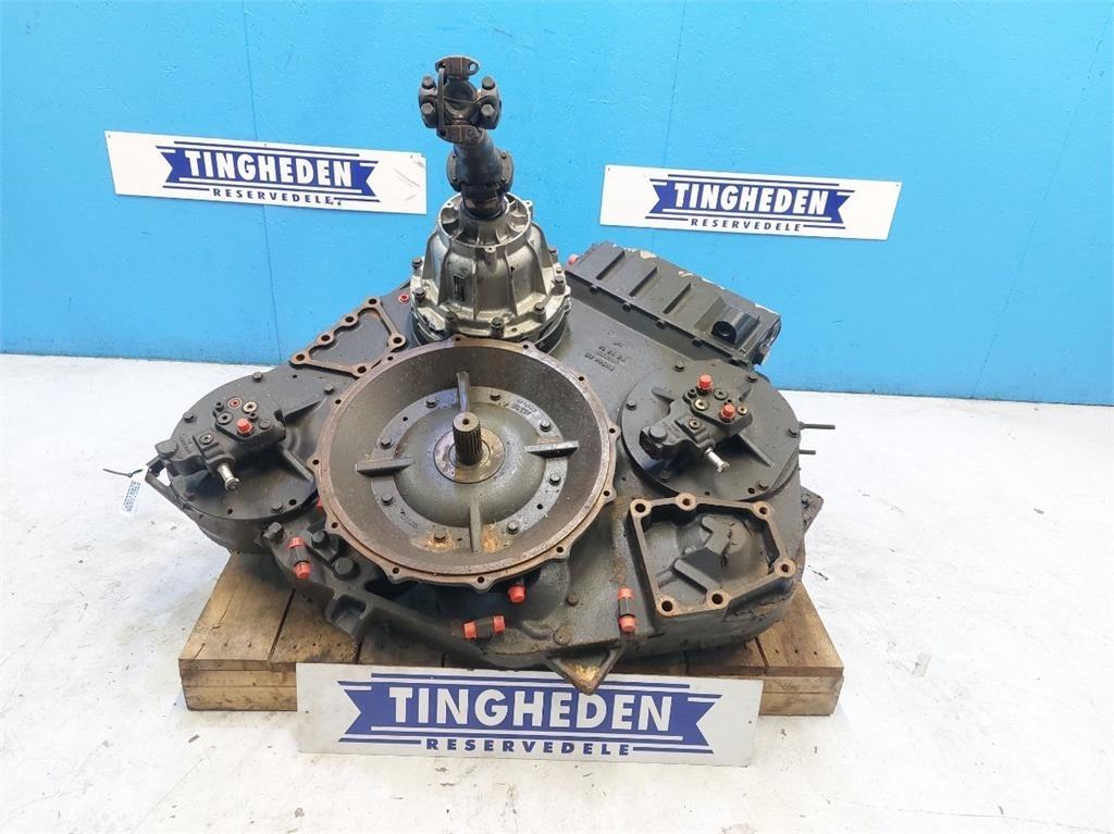 CASE 7010 Transmission
