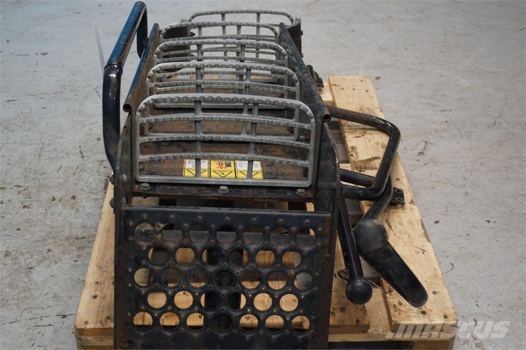 CASE 8010 Agriculture - Others