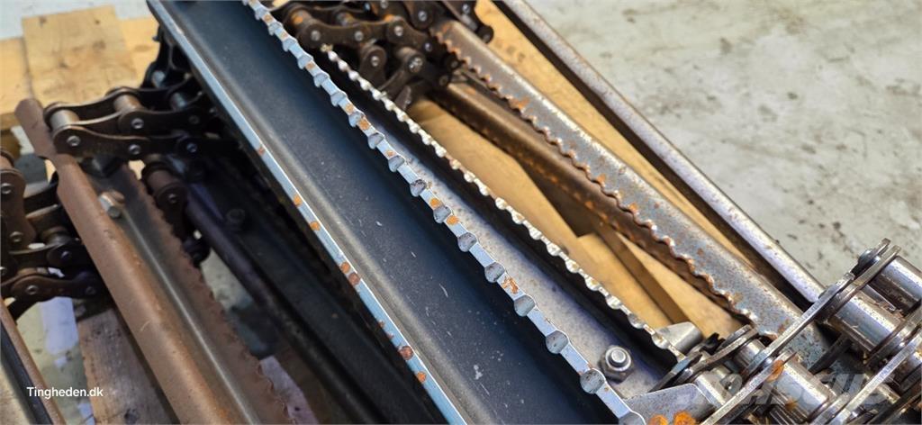 CASE 8010 Combine harvester accessories