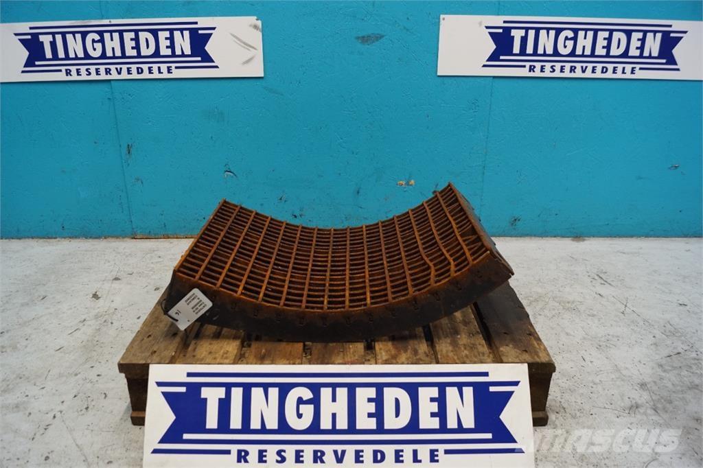 CASE 9010 Combine harvester accessories