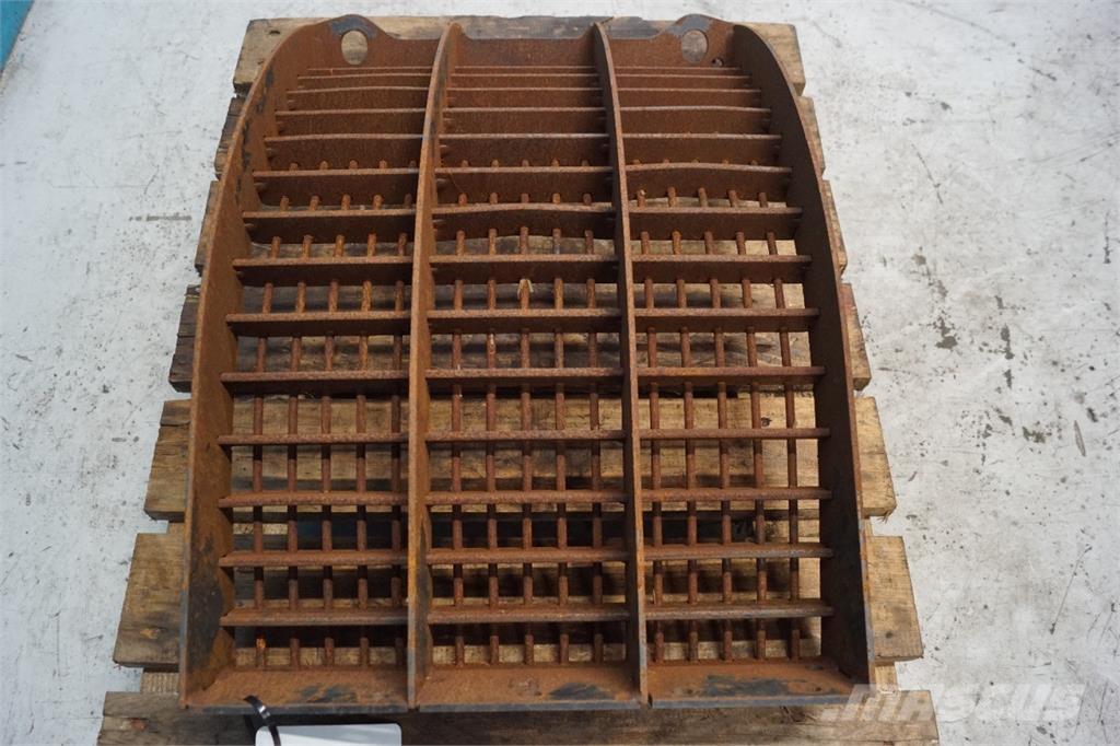 CASE 9010 Combine harvester accessories