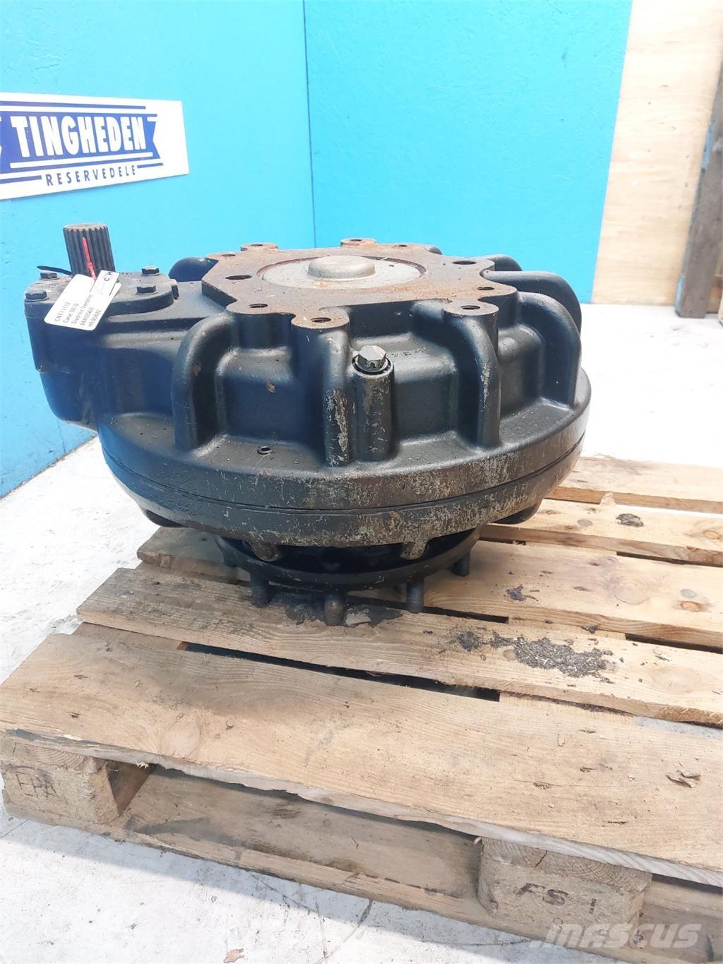 CASE 9010 Combine harvester accessories