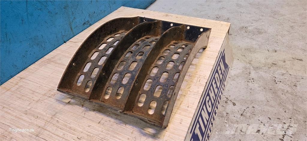 CASE 9010 Combine harvester accessories