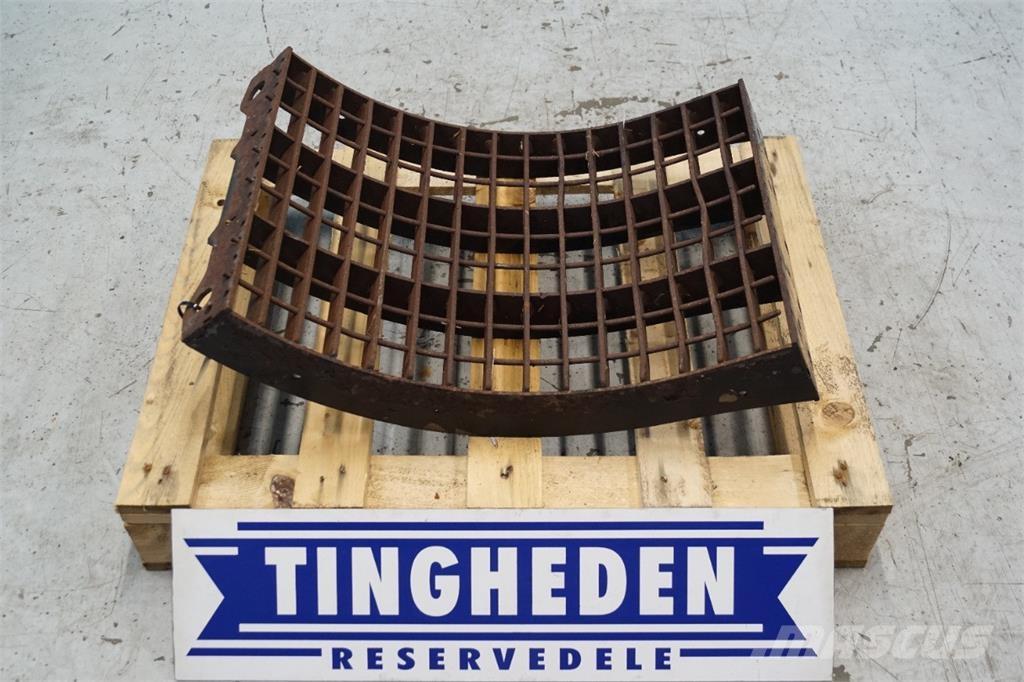 CASE 9230 Combine harvester accessories