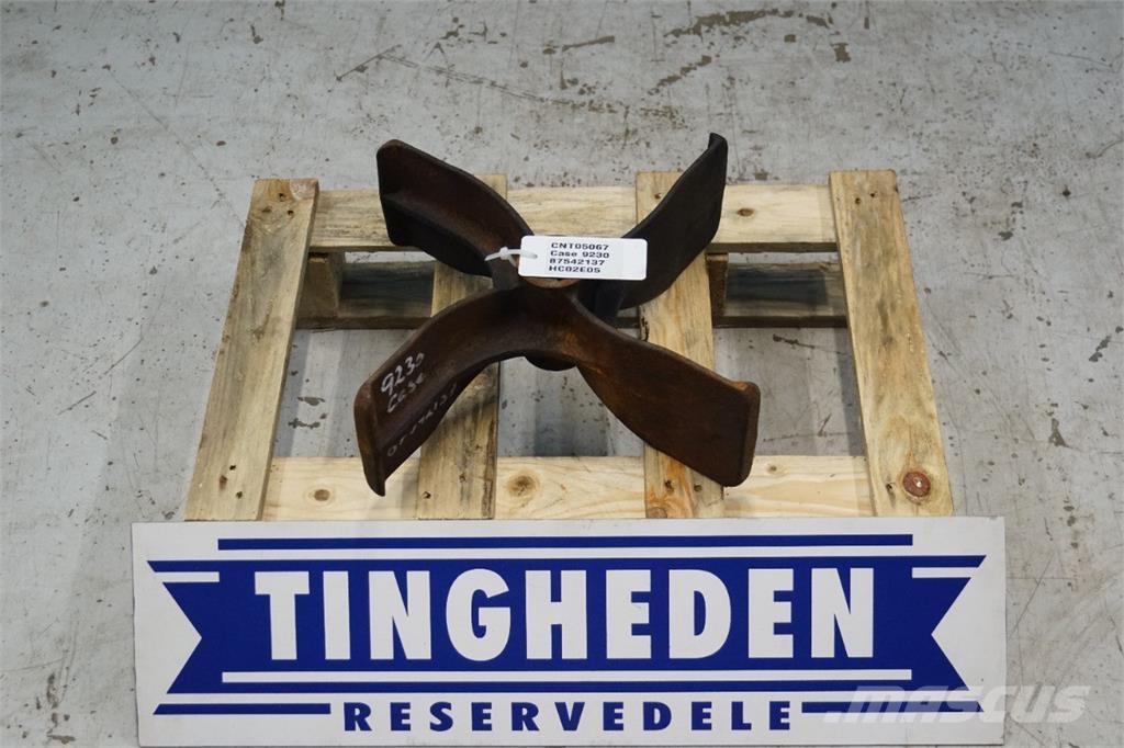 CASE 9230 Combine harvester accessories